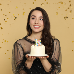 ŚWIECZKA URODZINOWA OSIEMNASTKA 18 Z BROKATEM KOLOROWA DEKORACJA TORTU